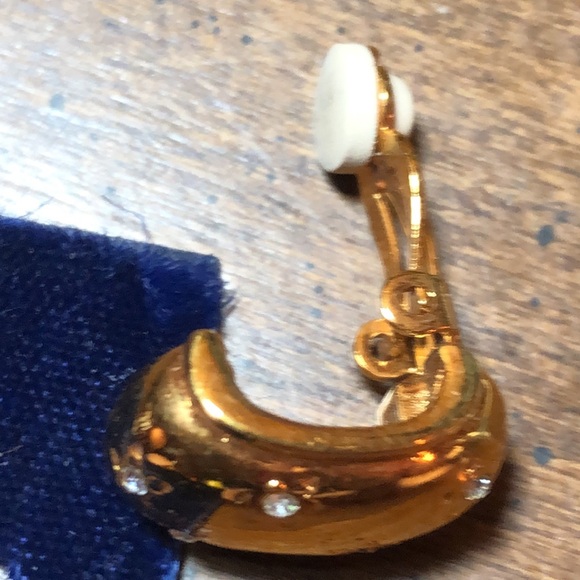 Carolee Gold Tone And Crystal Accents Clip On Earrings - Picture 6 of 9